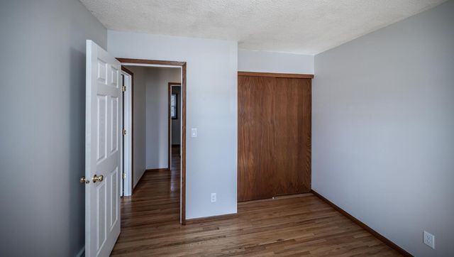 2700 Sunset Lane, Burnsville, MN 55337