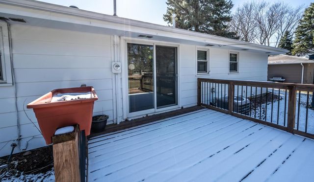 2700 Sunset Lane, Burnsville, MN 55337