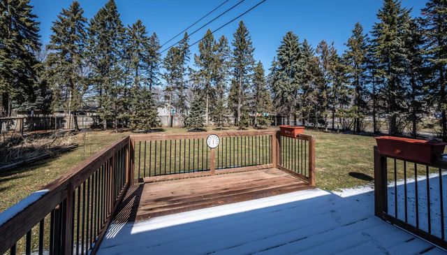 2700 Sunset Lane, Burnsville, MN 55337