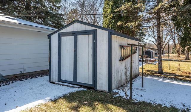 2700 Sunset Lane, Burnsville, MN 55337