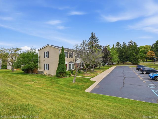 1208 Lear Court, Rochester Hills, MI 48307