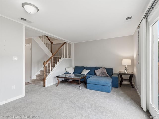 1208 Lear Court, Rochester Hills, MI 48307