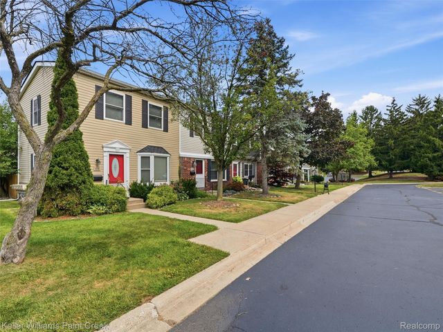 1208 Lear Court, Rochester Hills, MI 48307