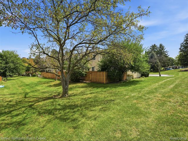1208 Lear Court, Rochester Hills, MI 48307