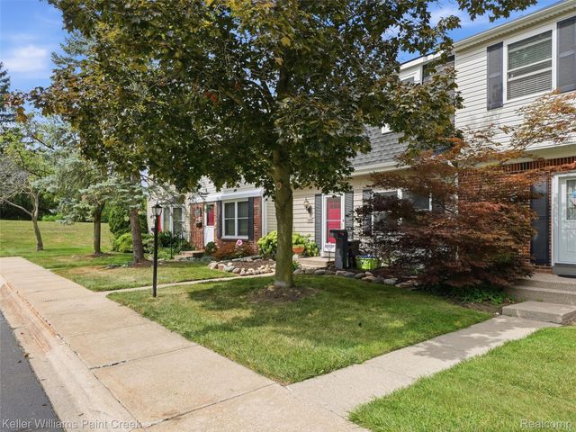 1208 Lear Court, Rochester Hills, MI 48307