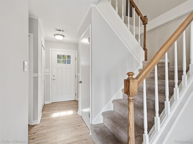 1208 Lear Court, Rochester Hills, MI 48307