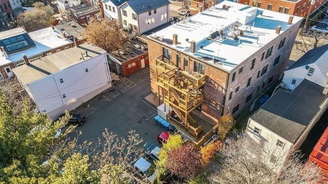 81 Broadway 1, Chelsea, MA 02150