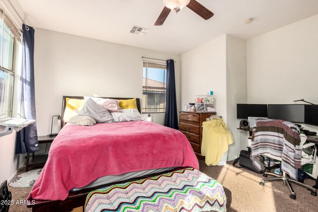 8117 W GROOM CREEK Road, Phoenix, AZ 85043