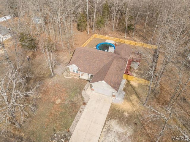 415 Saratoga Drive, De Soto, MO 63020