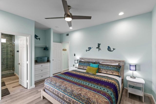 990 Jean Street, Gilchrist, TX 77617