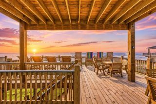 990 Jean Street, Gilchrist, TX 77617
