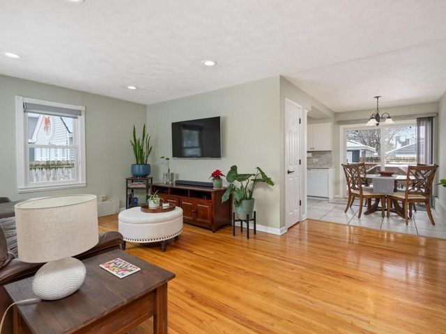 3536 Sumter Avenue S, Saint Louis Park, MN 55426