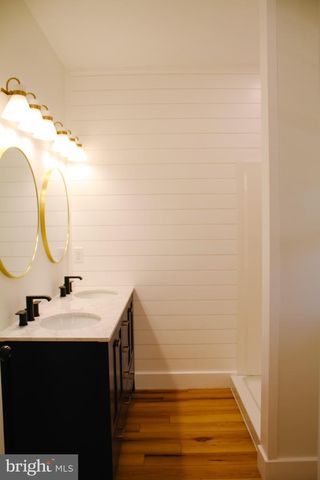 136 NORTH AVE, Cedarville, NJ 08311