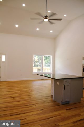 136 NORTH AVE, Cedarville, NJ 08311