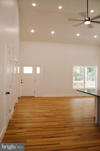 136 NORTH AVE, Cedarville, NJ 08311