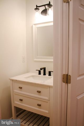 136 NORTH AVE, Cedarville, NJ 08311