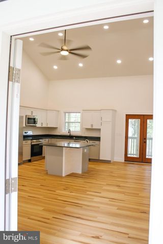 136 NORTH AVE, Cedarville, NJ 08311