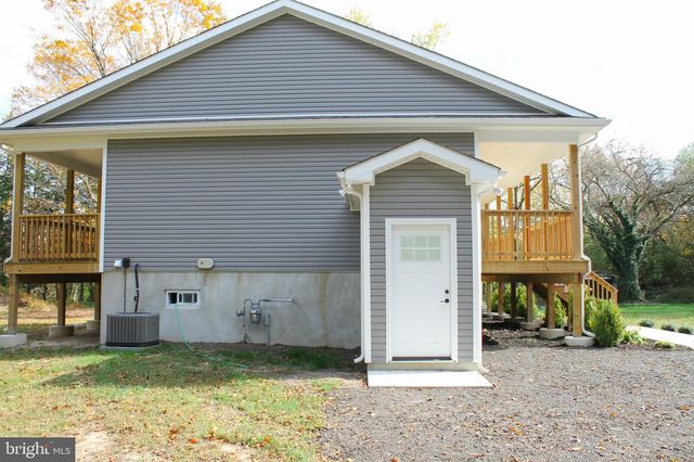 136 NORTH AVE, Cedarville, NJ 08311