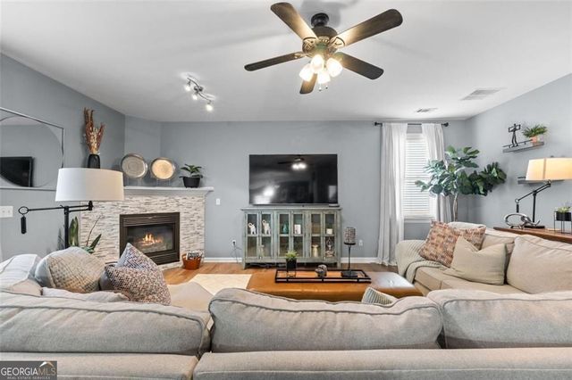 2356 McIntosh Drive, Locust Grove, GA 30248