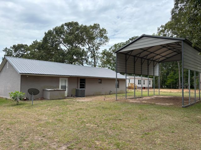 1416 Litzler Drive, Manning, SC 29102