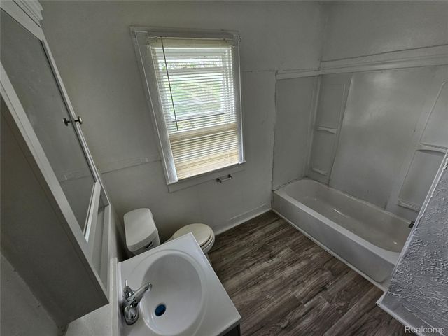 10029 VIOLETLAWN Street, Detroit, MI 48204