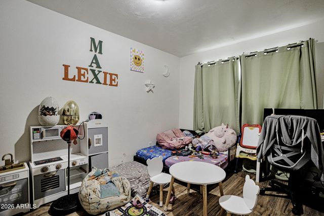 3925 W SAN JUAN Avenue, Phoenix, AZ 85019