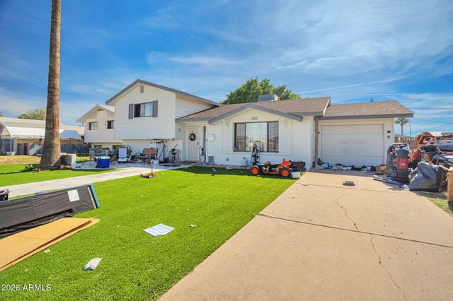 3925 W SAN JUAN Avenue, Phoenix, AZ 85019