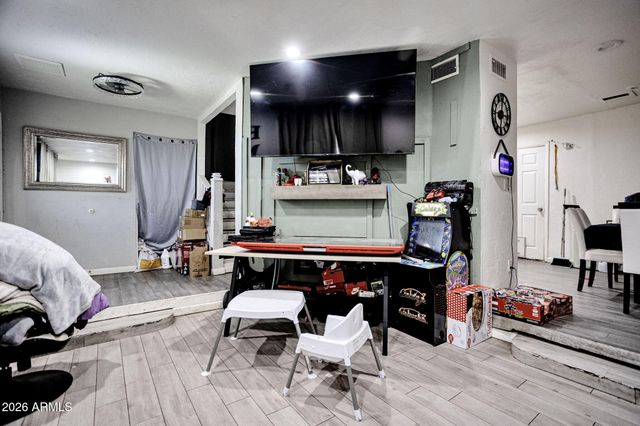 3925 W SAN JUAN Avenue, Phoenix, AZ 85019