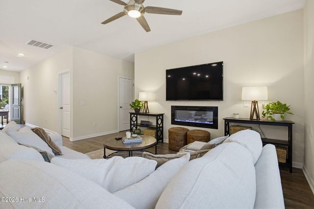 8818 Colbert Place Drive, Leland, NC 28451