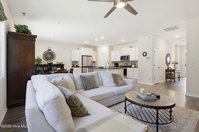 8818 Colbert Place Drive, Leland, NC 28451