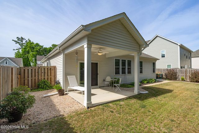8818 Colbert Place Drive, Leland, NC 28451
