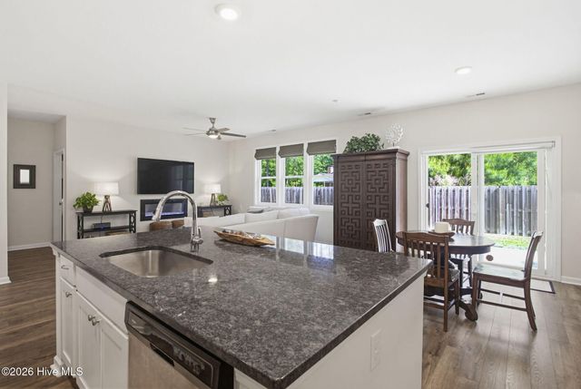8818 Colbert Place Drive, Leland, NC 28451