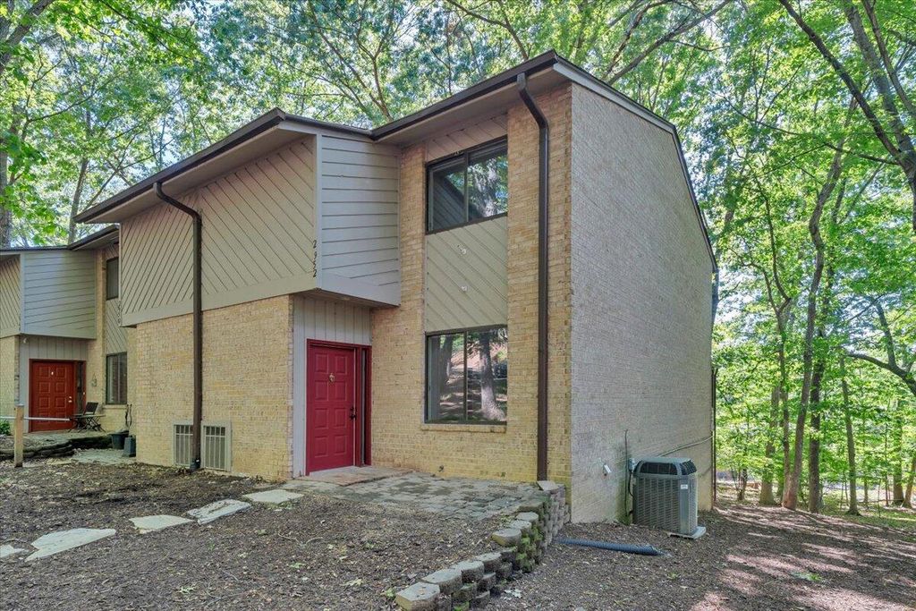 2952 Tree Swallow RD, Roanoke, VA 24018