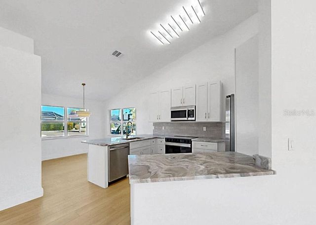 2212 WESTMINSTER MANOR LANE, Sun City Center, FL 33573