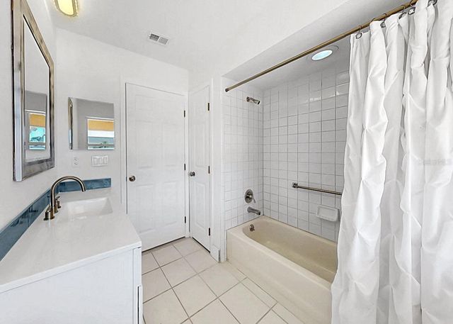 2212 WESTMINSTER MANOR LANE, Sun City Center, FL 33573