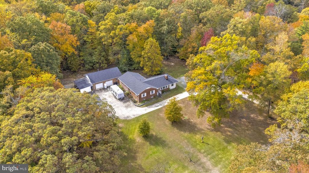 1100 BRYAN POINT RD, Accokeek, MD 20607