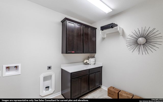 164 Richard Drive, Castroville, TX 78009