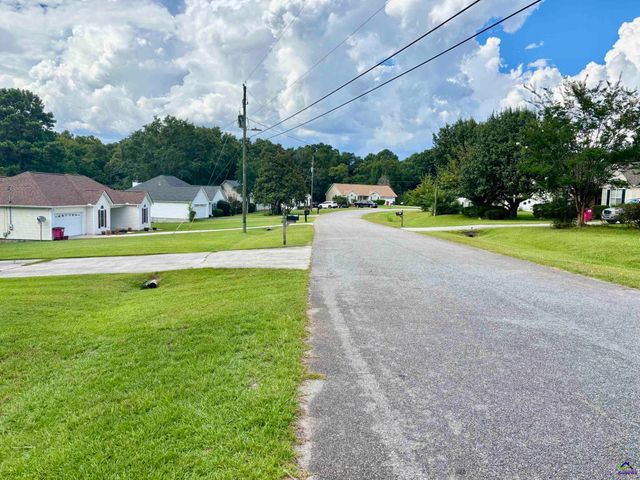 401 Windsor Court, Macon, GA 31216