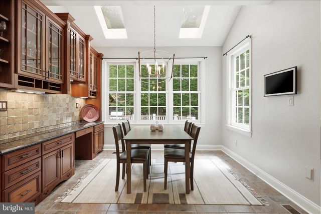 7211 TWELVE OAKS DR, Fairfax Station, VA 22039