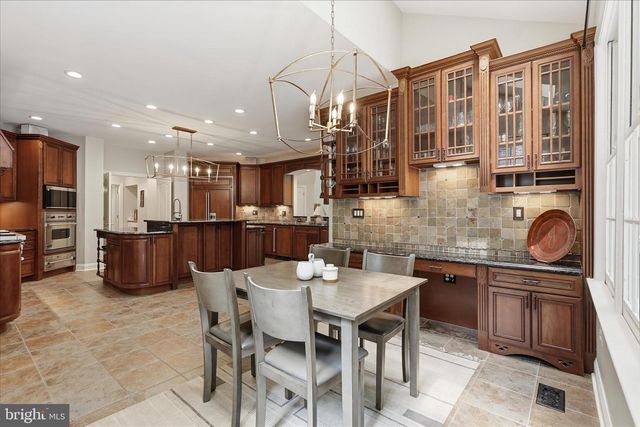 7211 TWELVE OAKS DR, Fairfax Station, VA 22039