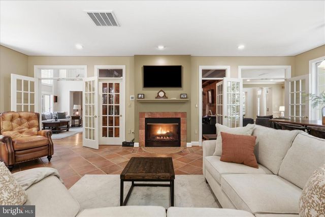 7211 TWELVE OAKS DR, Fairfax Station, VA 22039