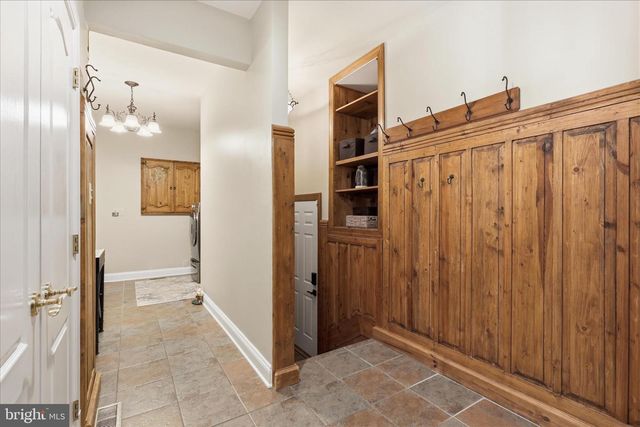 7211 TWELVE OAKS DR, Fairfax Station, VA 22039