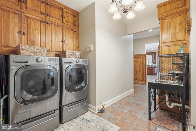 7211 TWELVE OAKS DR, Fairfax Station, VA 22039