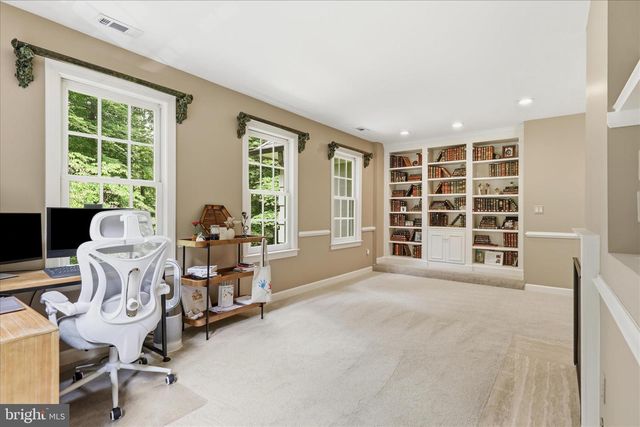 7211 TWELVE OAKS DR, Fairfax Station, VA 22039