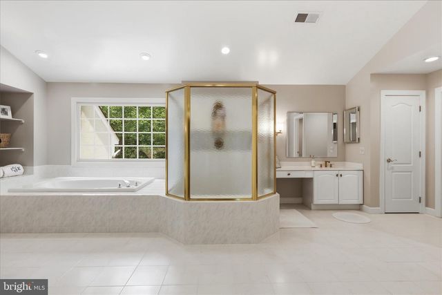 7211 TWELVE OAKS DR, Fairfax Station, VA 22039