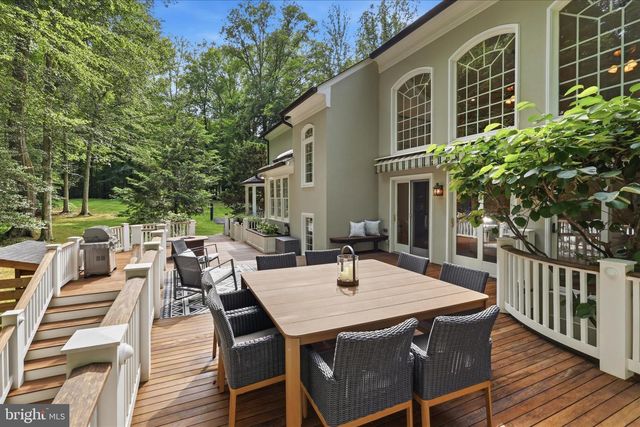 7211 TWELVE OAKS DR, Fairfax Station, VA 22039