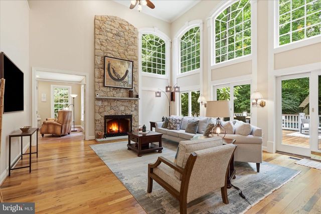 7211 TWELVE OAKS DR, Fairfax Station, VA 22039