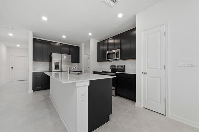 2205 AQUIFER LANE, Davenport, FL 33837