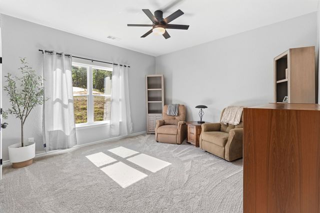 688 Sandstone Court, Sunset, TX 76270
