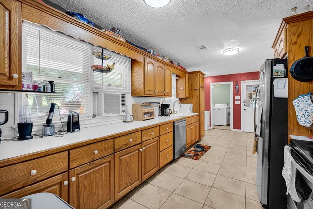 849 Swan Lake Road, Stockbridge, GA 30281